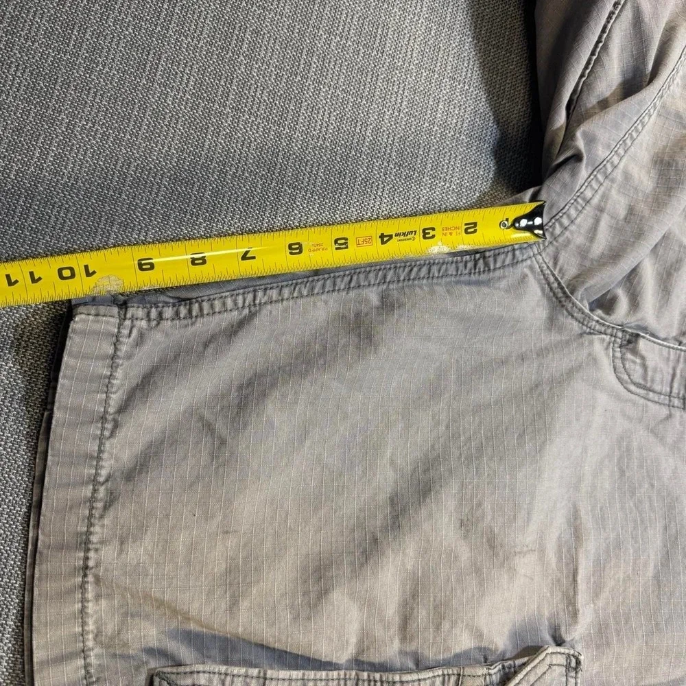 Carhartt gray cargo shorts men's size 38